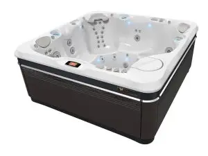 Caldera Tahitian hot tub with open seating and hydrotherapy jets